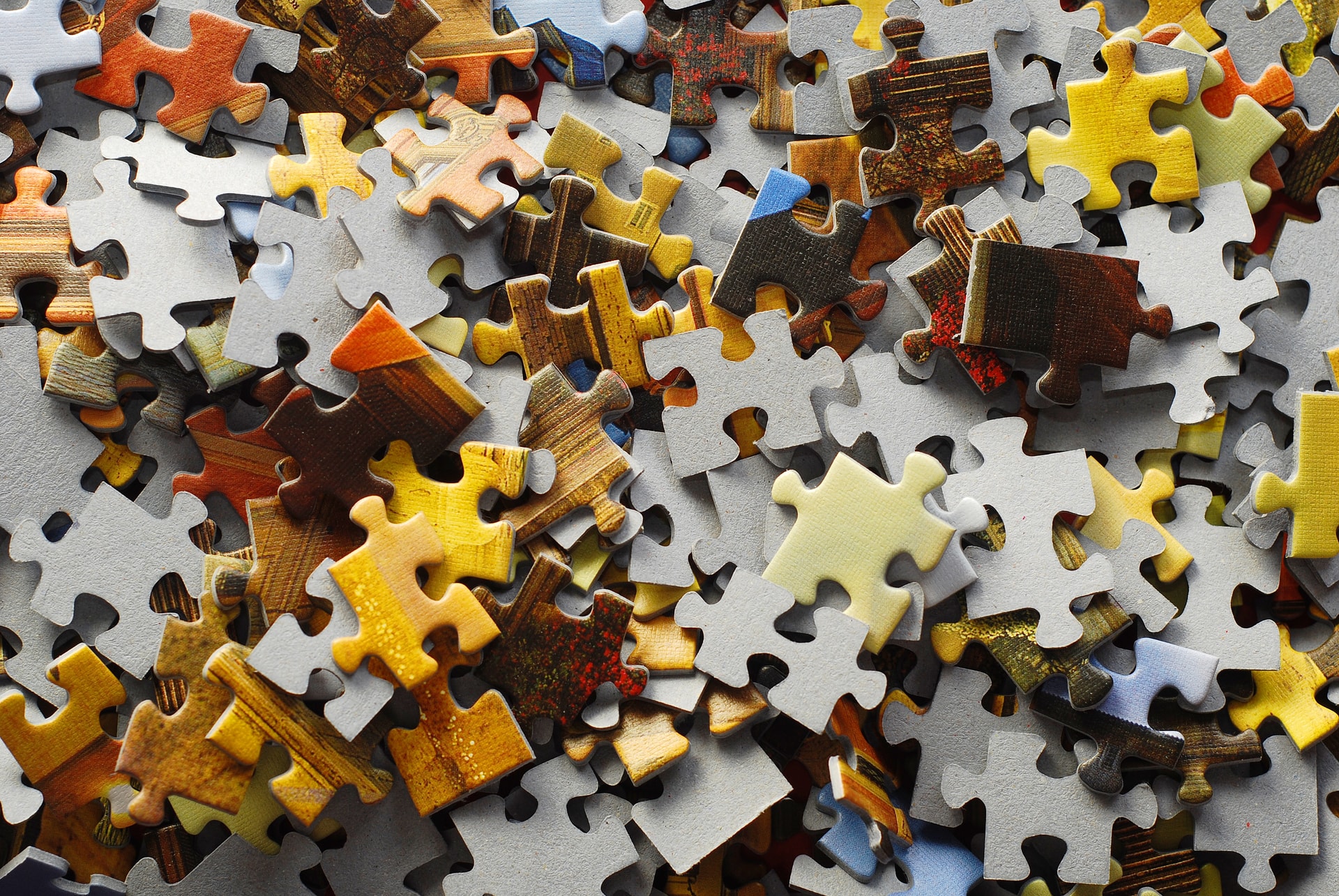 Tips for backgrounding unknown subjects in time-critical situations